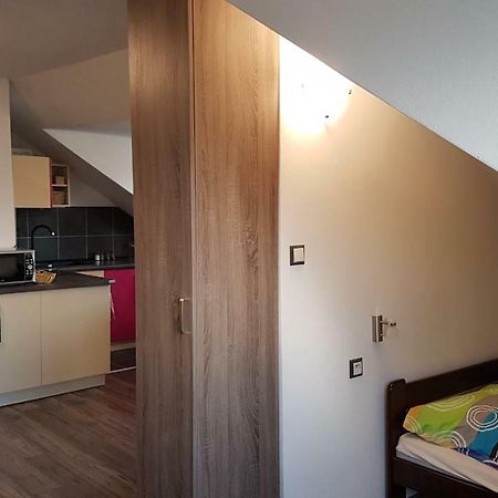 Room With A High Tatras View And Fireplace Štrba Exteriör bild